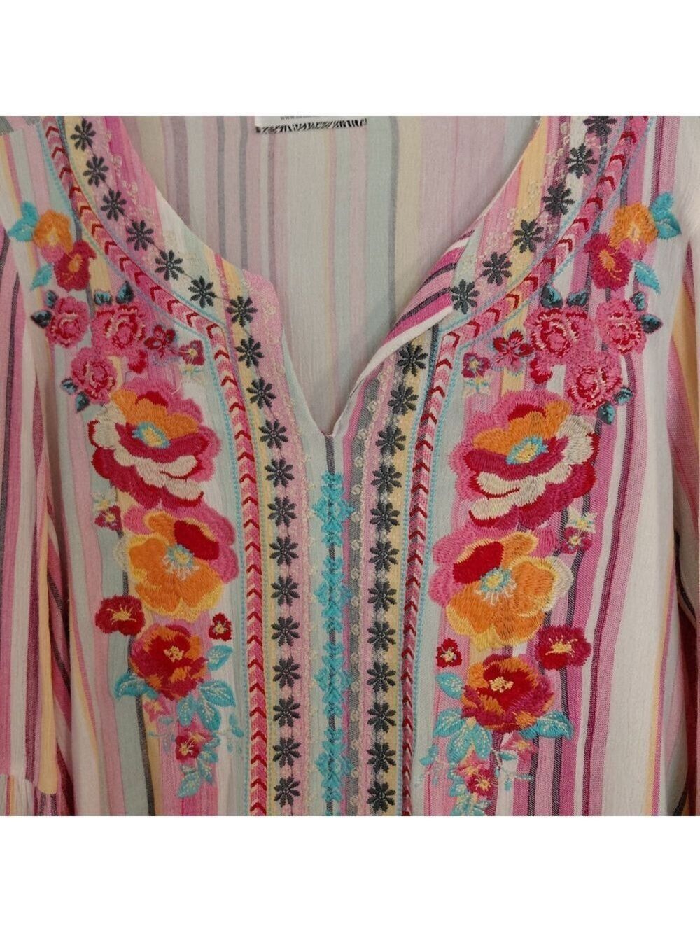 Boho Embroidered Floral Bell Sleeves Blouse Medium Spring Festival - Picture 8 of 9
